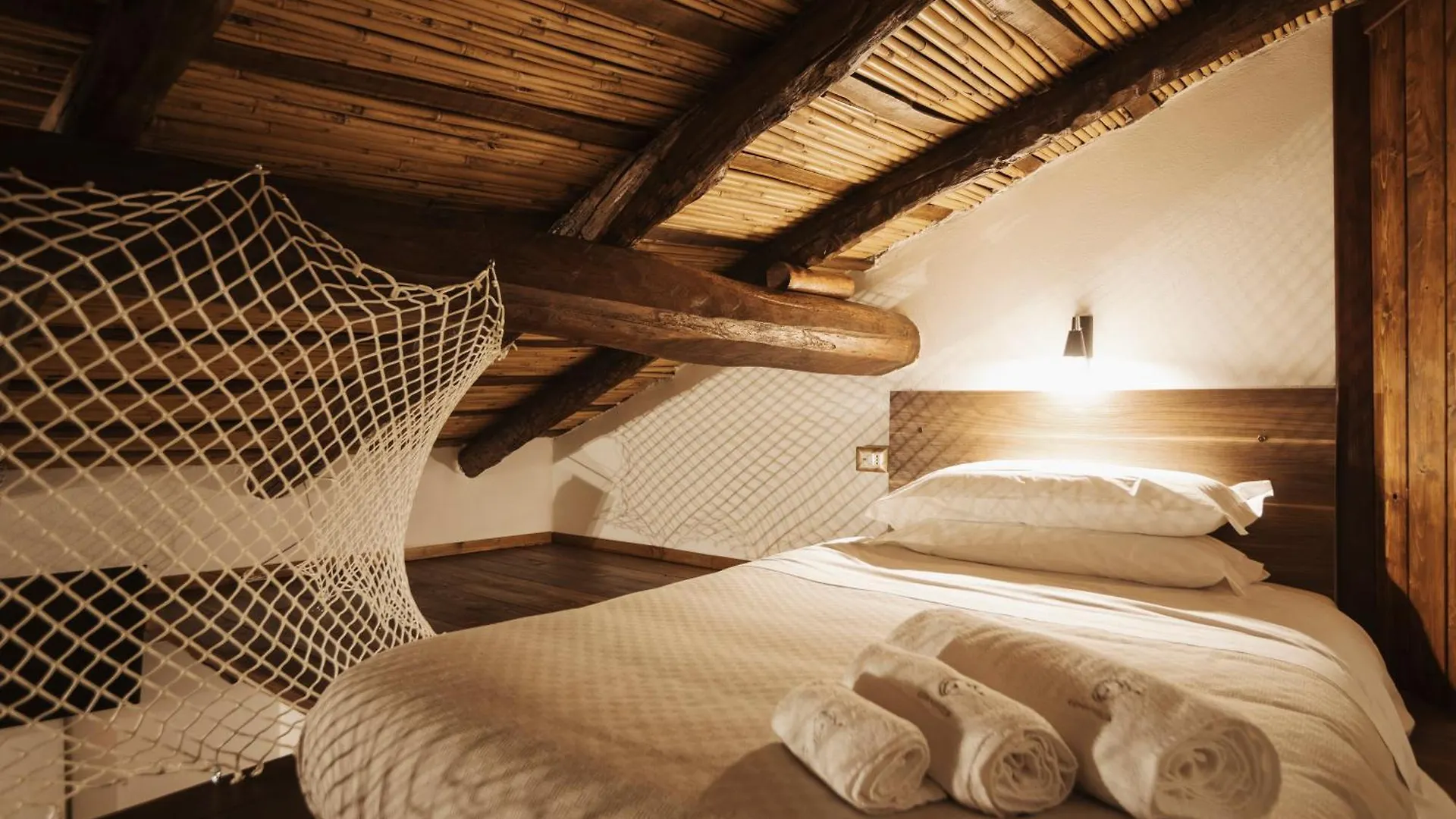 Convivium - Suites Apartments Randazzo Italien