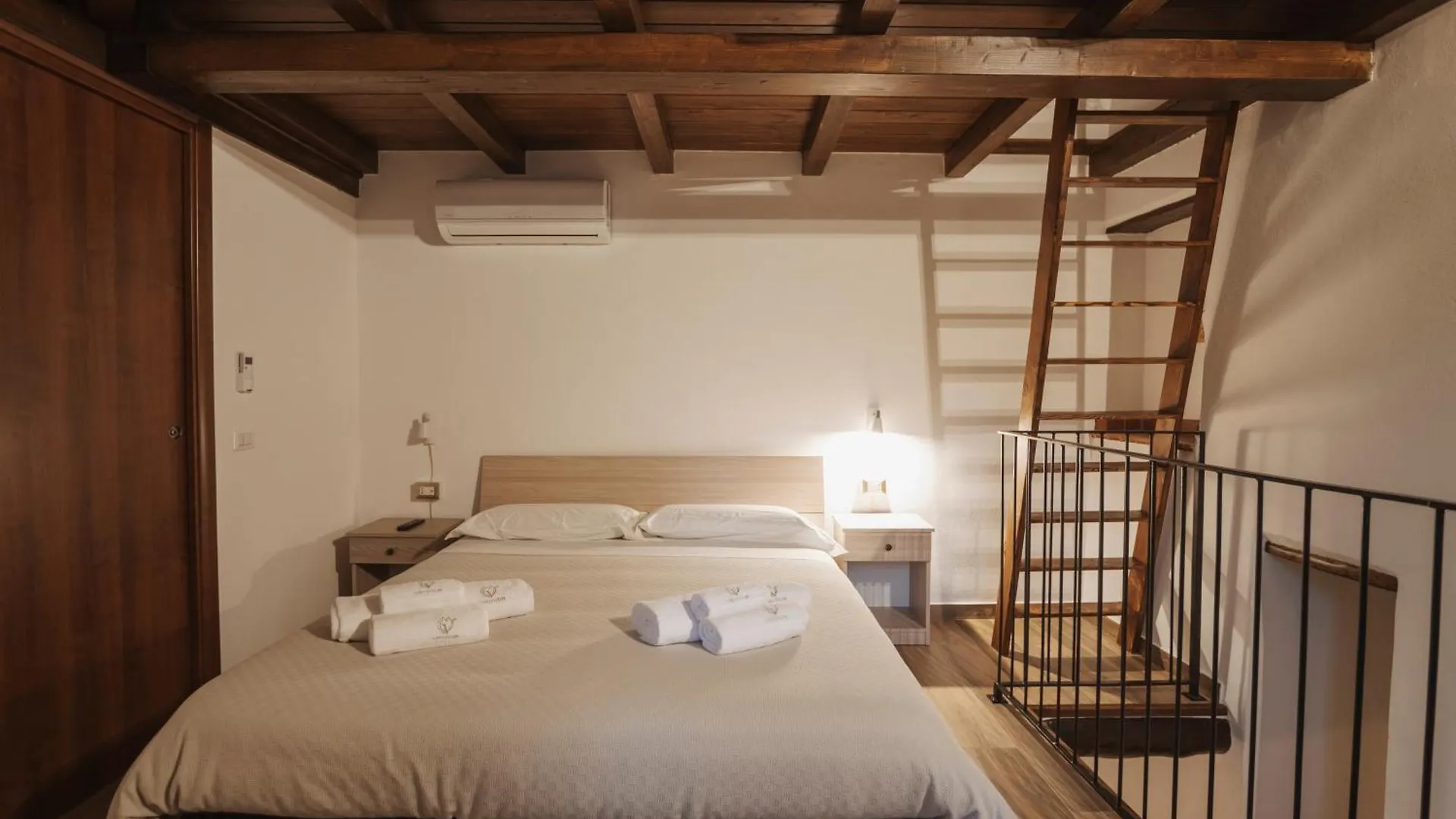 فندق مبيت وإفطار رانداتسو Convivium - Suites Apartments