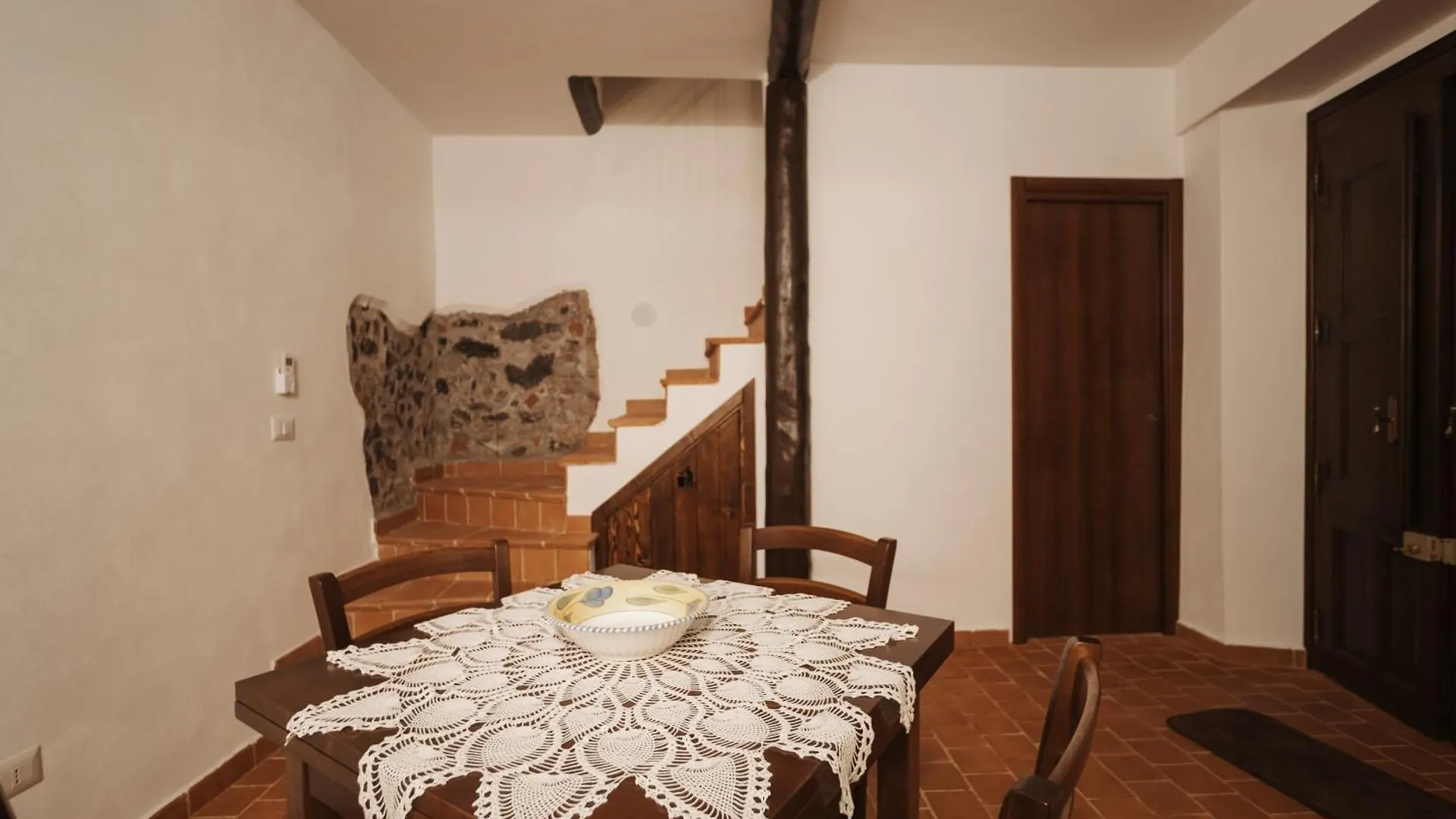 فندق مبيت وإفطار رانداتسو Convivium - Suites Apartments