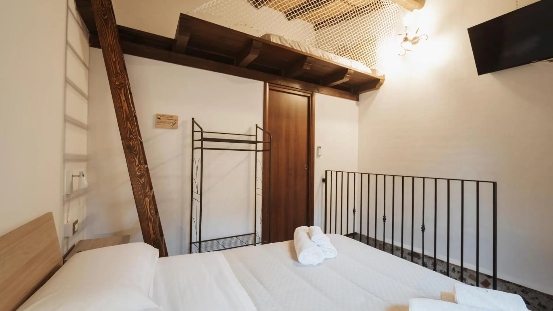 فندق مبيت وإفطار رانداتسو Convivium - Suites Apartments