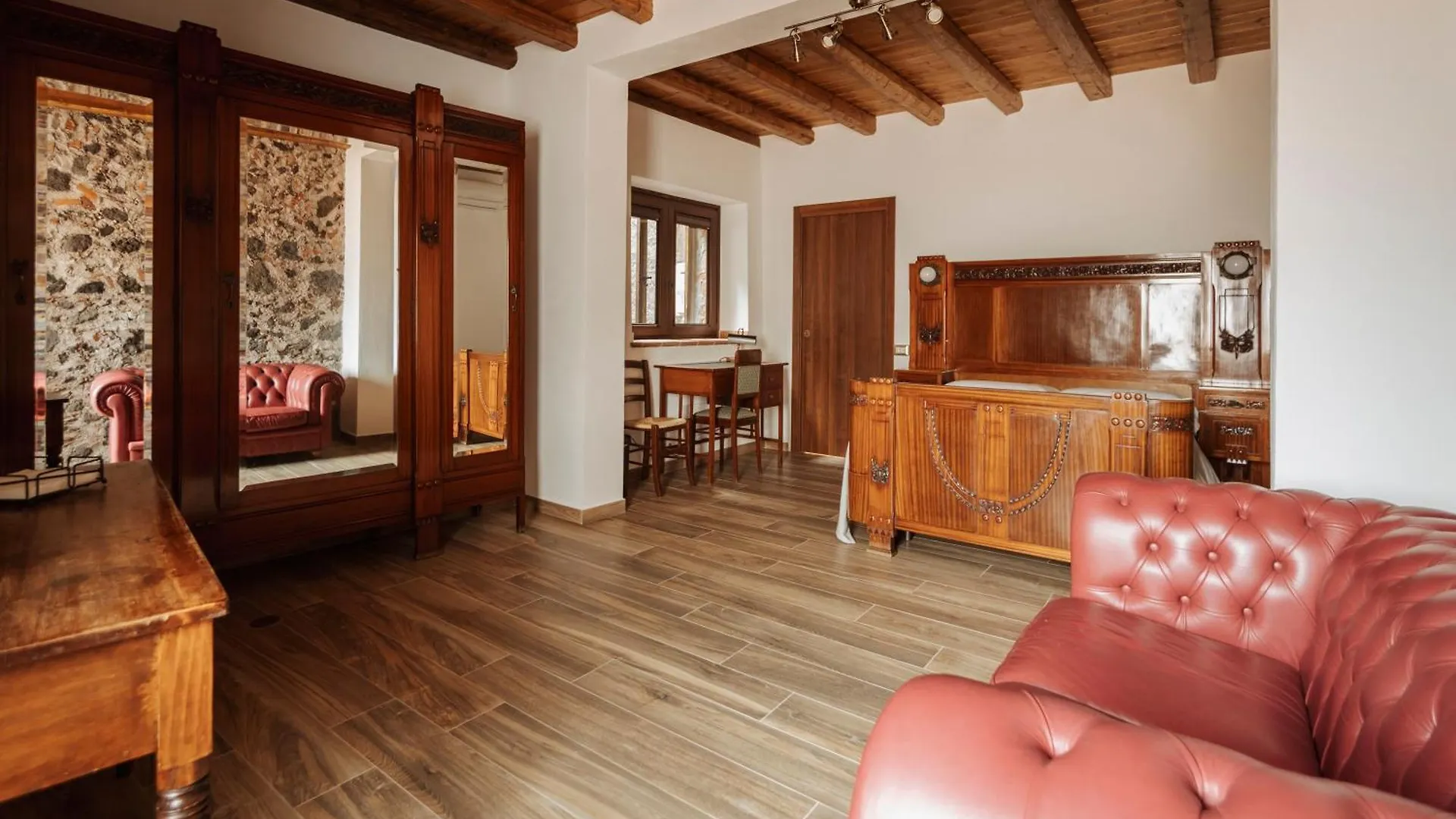 رانداتسو Convivium - Suites Apartments 0*,  إيطاليا
