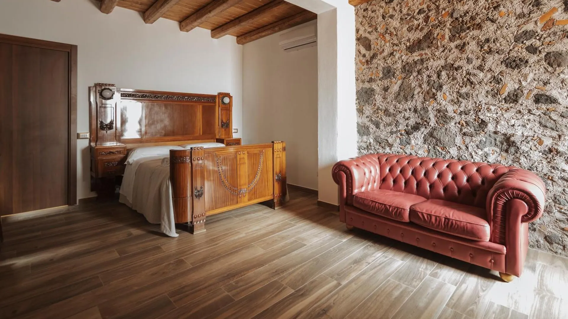 Bed & Breakfast Convivium - Suites Apartments Randazzo
